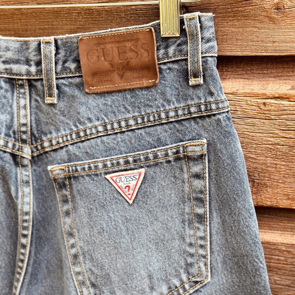 Guess Vintage high rise Jeans - size 28 - made in Canada - button fly - Picture 7 of 7